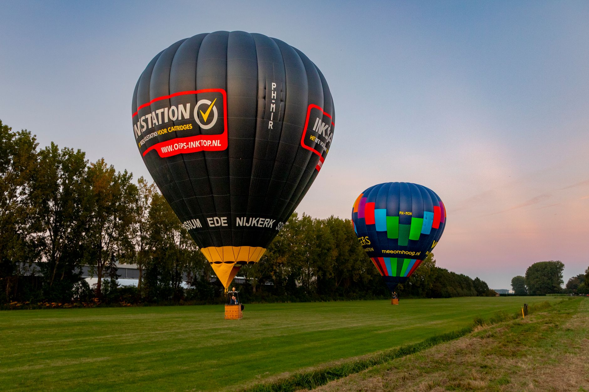 hot air balloons summer