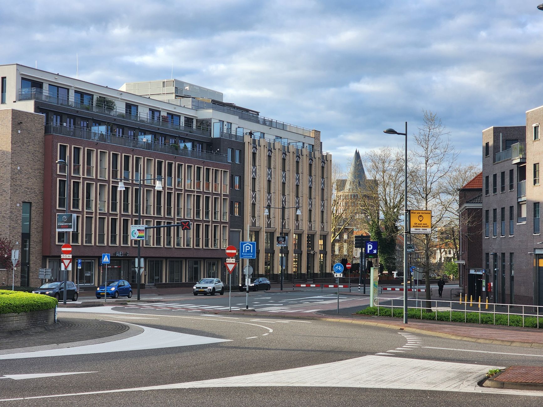 busy Dutch city traffic lights malfunction