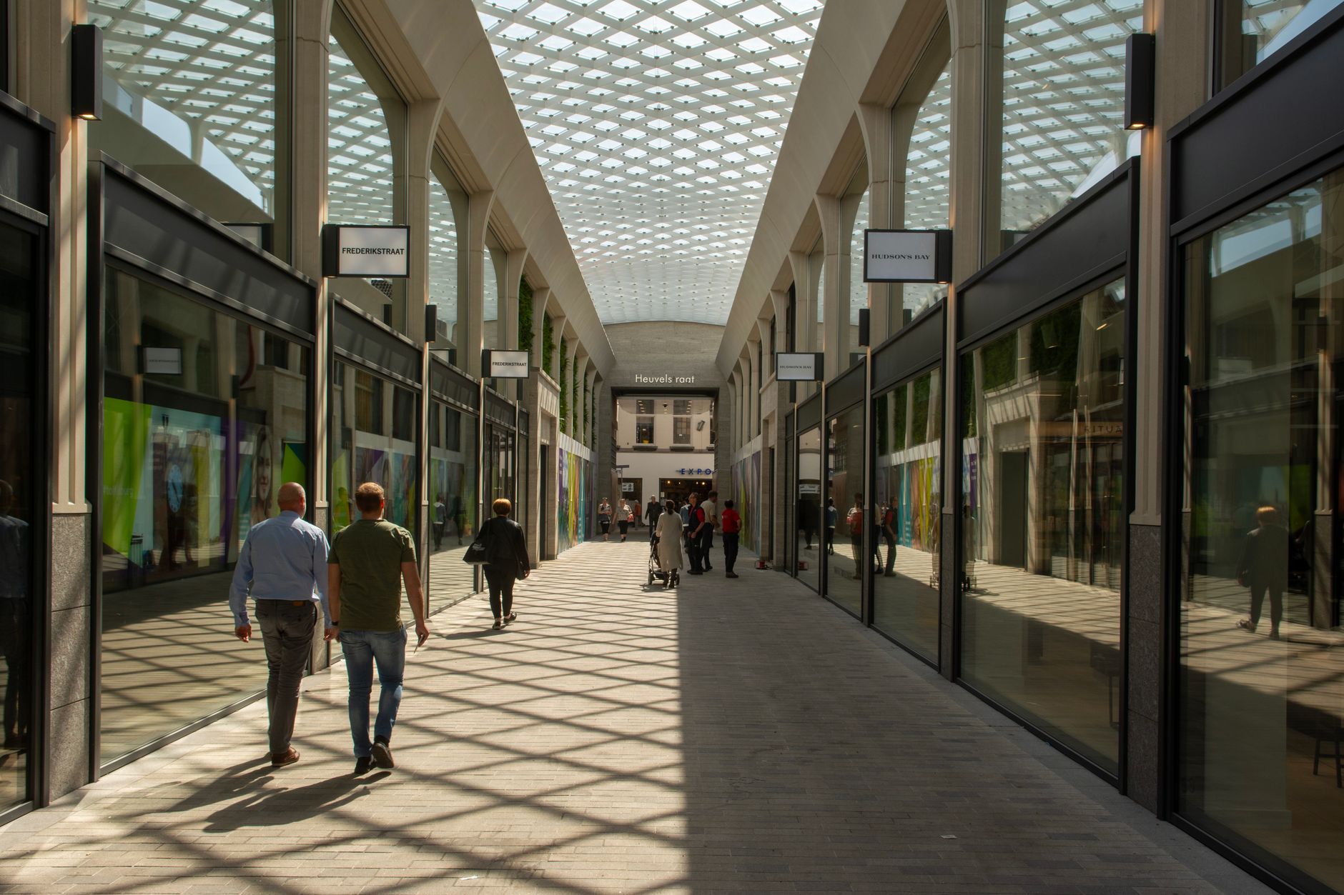 summer shopping mall fire